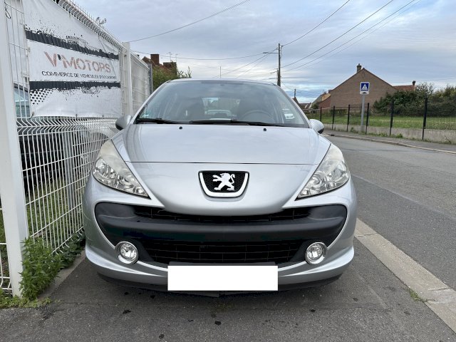 Peugeot Peugeot 207  1.4 Urban 5p