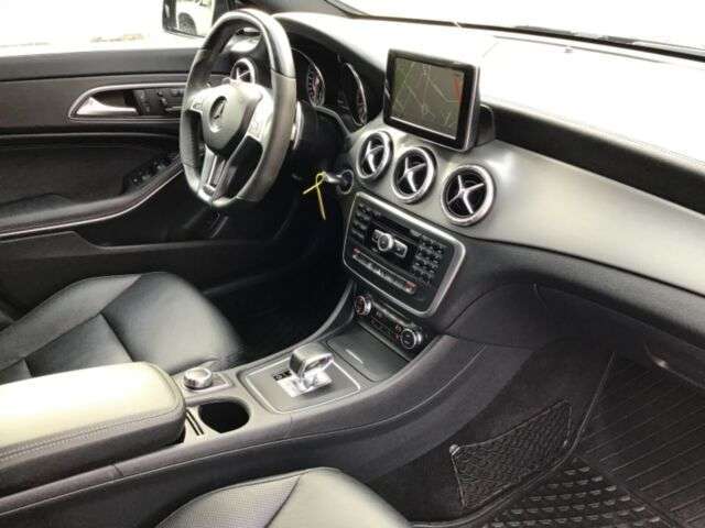 Mercedes-Benz Mercedes-Benz CLA I (C117) 45 AMG 4Matic Edition 1