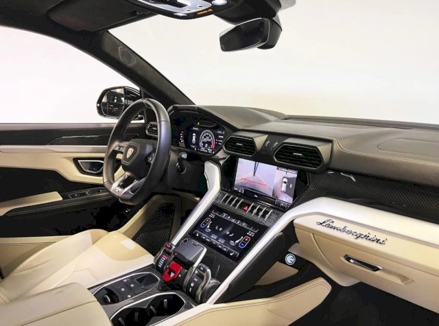 Lamborghini Lamborghini Urus  4.0 V8 650ch Biturbo