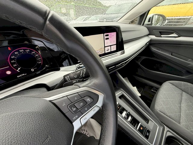 VOLKSWAGEN Volkswagen Golf LIFE 2.0 TDI 116 CH DSG