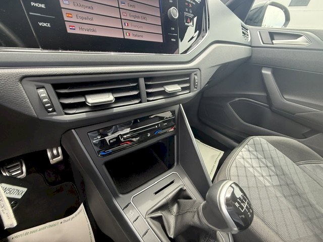 VOLKSWAGEN Volkswagen Taigo Taigo R-Line 110 CH BVM6