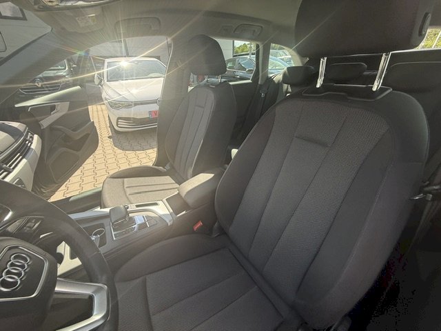 Audi Audi A4 V (B9) 40 TDI 204ch Design S tronic 7