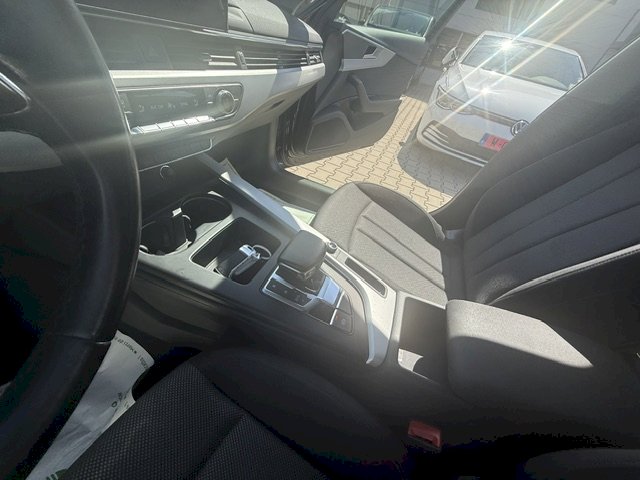 Audi Audi A4 V (B9) 40 TDI 204ch Design S tronic 7