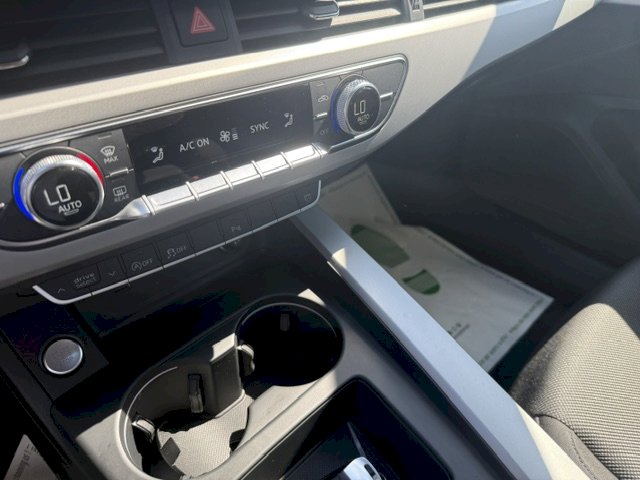 Audi Audi A4 V (B9) 40 TDI 204ch Design S tronic 7