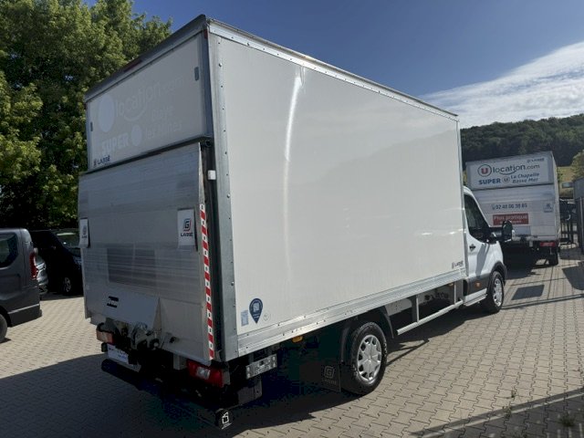 FORD Ford Transit L4 2.0 EcoBlue 130 ch Caisse HAYON