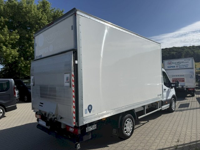 FORD Ford Transit L4 2.0 EcoBlue 130 ch Caisse HAYON