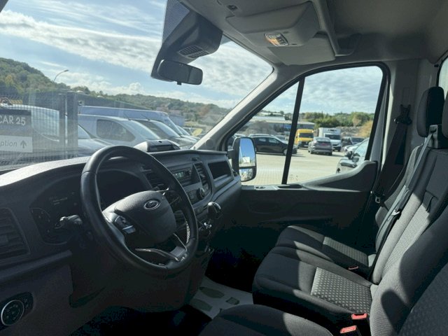 FORD Ford Transit L4 2.0 EcoBlue 130 ch Caisse HAYON