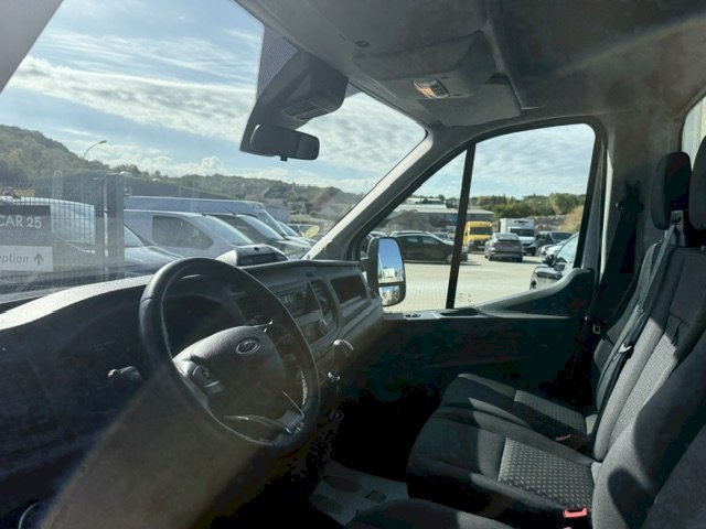 FORD Ford Transit L4 2.0 EcoBlue 130 ch Caisse HAYON