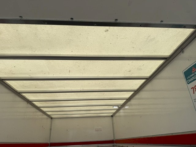 FORD Ford Transit L4 2.0 EcoBlue 130 ch Caisse HAYON