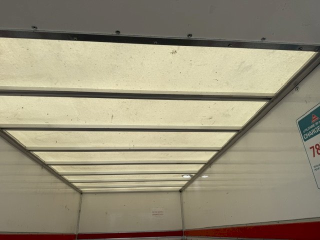 FORD Ford Transit L4 2.0 EcoBlue 130 ch Caisse HAYON