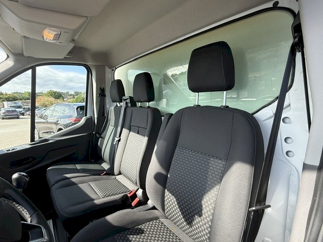 FORD Ford Transit L4 2.0 EcoBlue 130 ch Caisse HAYON