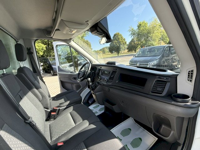 FORD Ford Transit L4 2.0 EcoBlue 130 ch Caisse HAYON