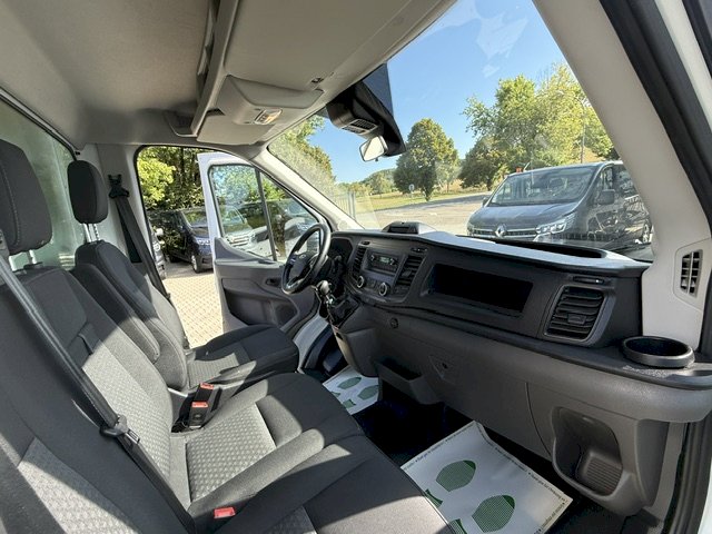 FORD Ford Transit L4 2.0 EcoBlue 130 ch Caisse HAYON