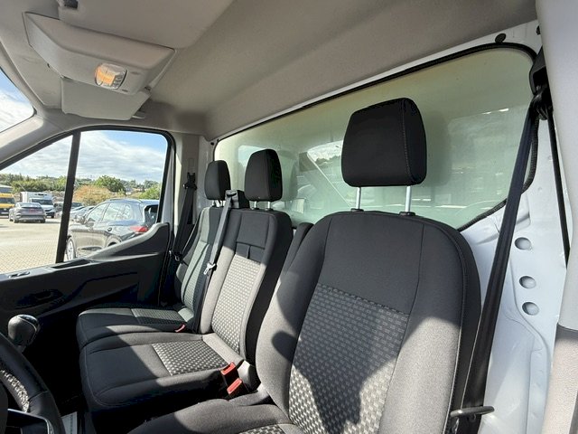 FORD Ford Transit L4 2.0 EcoBlue 130 ch Caisse HAYON