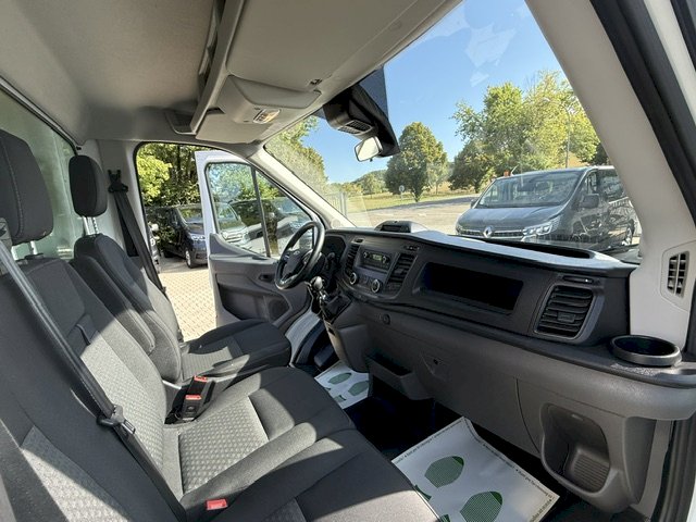FORD Ford Transit L4 2.0 EcoBlue 130 ch Caisse HAYON