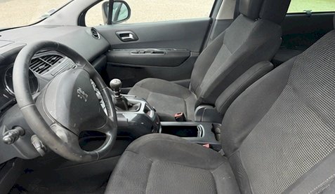 PEUGEOT Peugeot 5008  2.0 HDi FAP Premium 5pl