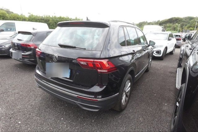 VOLKSWAGEN Volkswagen Tiguan  Life 2.0 TDI 122 CH BVM6