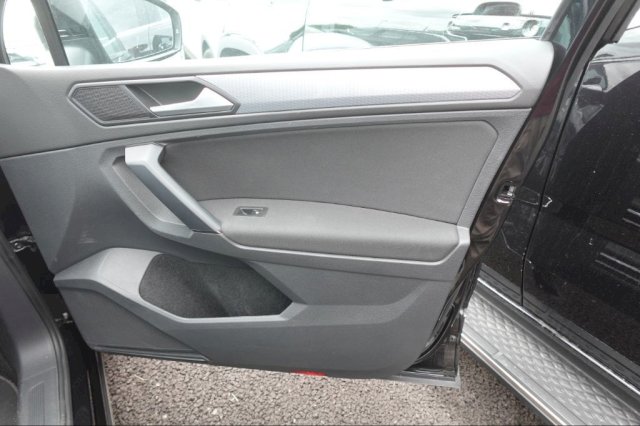 VOLKSWAGEN Volkswagen Tiguan  Life 2.0 TDI 122 CH BVM6