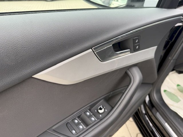 Audi Audi A4 35 TDI ADVANCED 163 CH