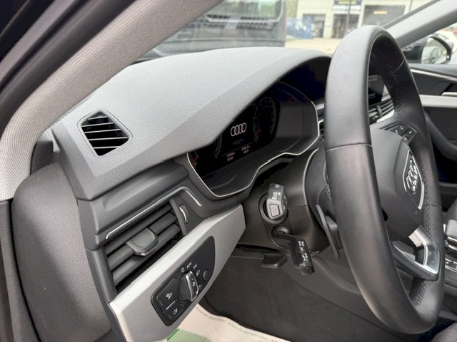 Audi Audi A4 35 TDI ADVANCED 163 CH