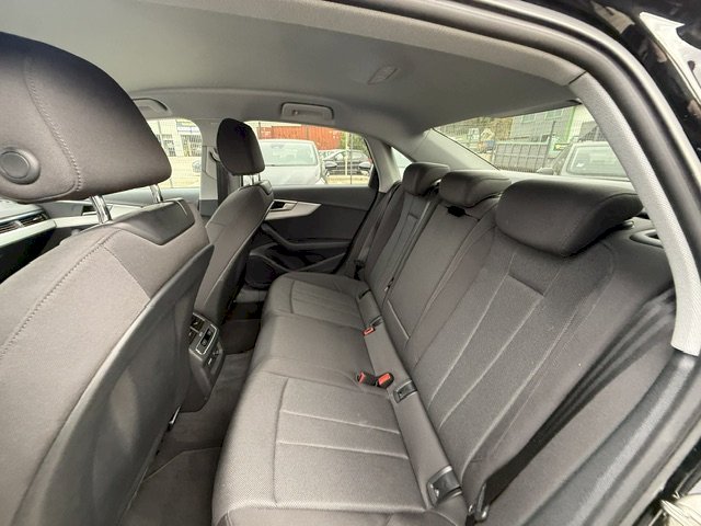Audi Audi A4 35 TDI ADVANCED 163 CH
