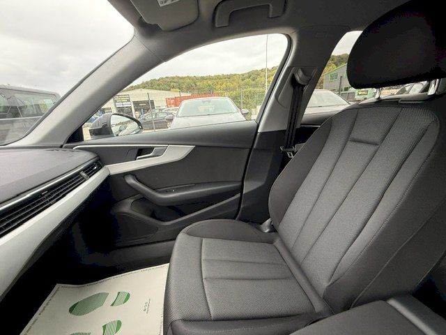 Audi Audi A4 35 TDI ADVANCED 163 CH