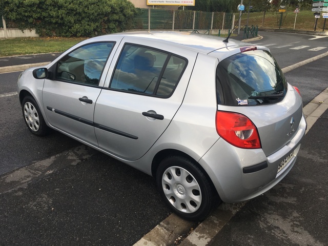 Renault Renault Clio 1.5 Dci 70ch AUTHENTIQUE 5P