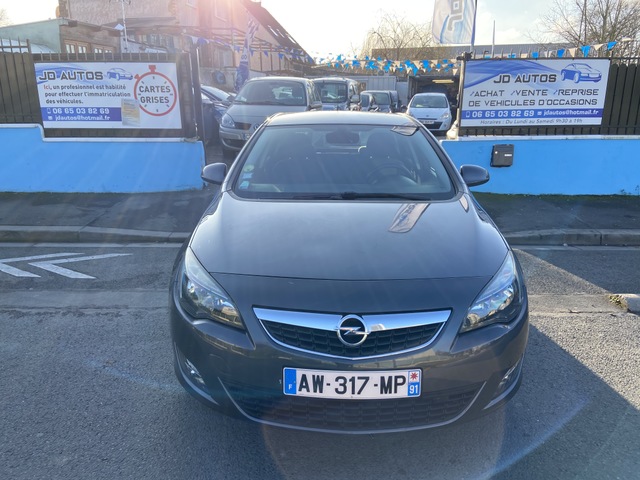 Opel Opel Astra IV 1.7 CDTI125 FAP Cosmo