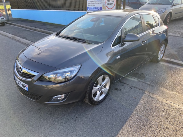 Opel Opel Astra IV 1.7 CDTI125 FAP Cosmo