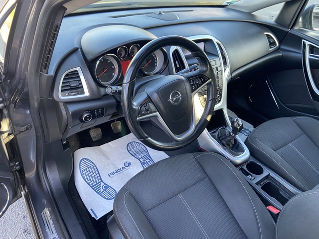 Opel Opel Astra IV 1.7 CDTI125 FAP Cosmo