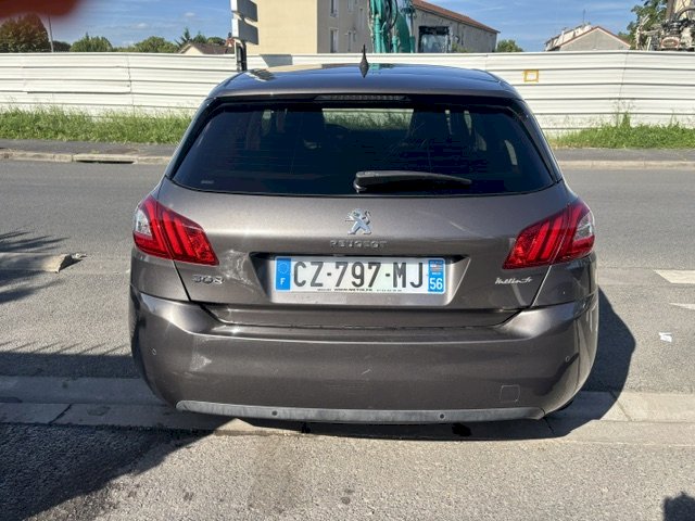 Peugeot Peugeot 308  1.6 e-HDi115 FAP Féline 5p