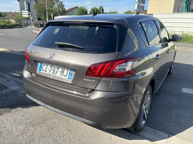 Peugeot Peugeot 308  1.6 e-HDi115 FAP Féline 5p