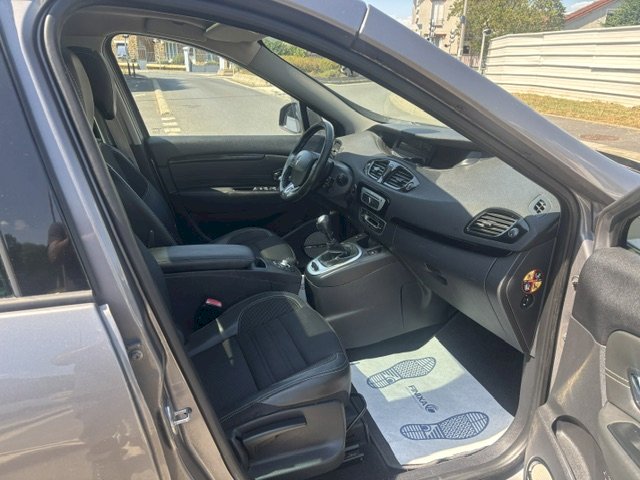 Renault Renault Megane III (B95) 1.6 dCi 130ch energy Bose eco² 2015