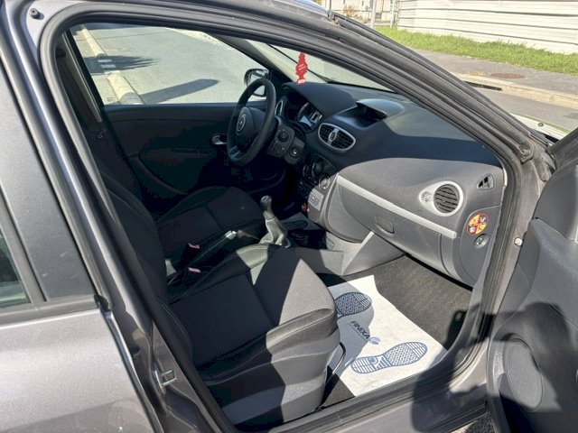 Renault Renault Clio III (B/C85) 1.5 dCi 75ch Expression Clim eco² 5p