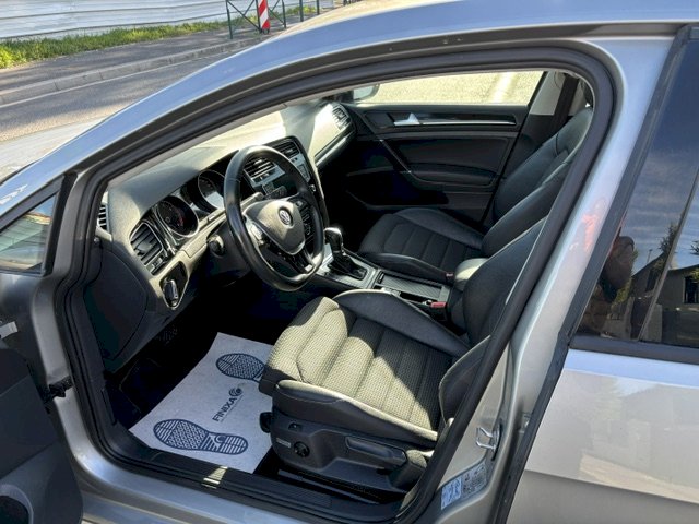 Volkswagen Volkswagen Golf VII 1.4 TSI 125ch BlueMotion Technology Carat Edition 5p