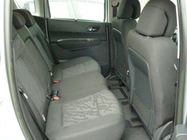 PEUGEOT 3008 1.6 HDi112 Business Pack