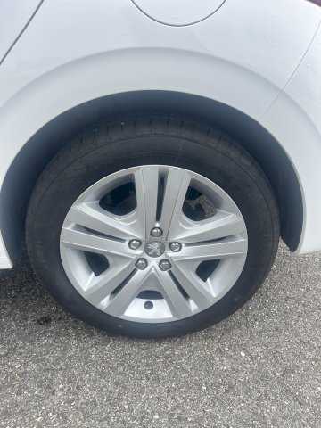 PEUGEOT Peugeot 208  1.6 BlueHDi 100ch Allure Business S&S 5p