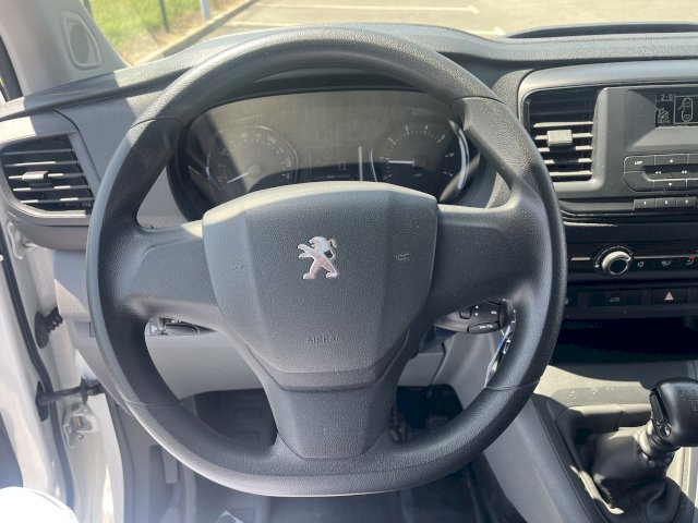 PEUGEOT Peugeot Expert 2.0 BLUE HDI 145 CV STANDARD Garantie Nationale 12 Mois