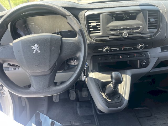 PEUGEOT Peugeot Expert 2.0 BLUE HDI 145 CV STANDARD Garantie Nationale 12 Mois