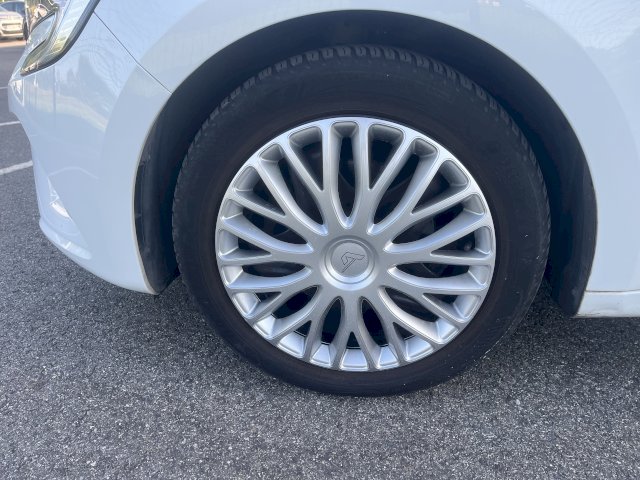 Renault Renault Clio 1.5 DCI 85 CV BUSINESS Garantie Nationale 12 Mois