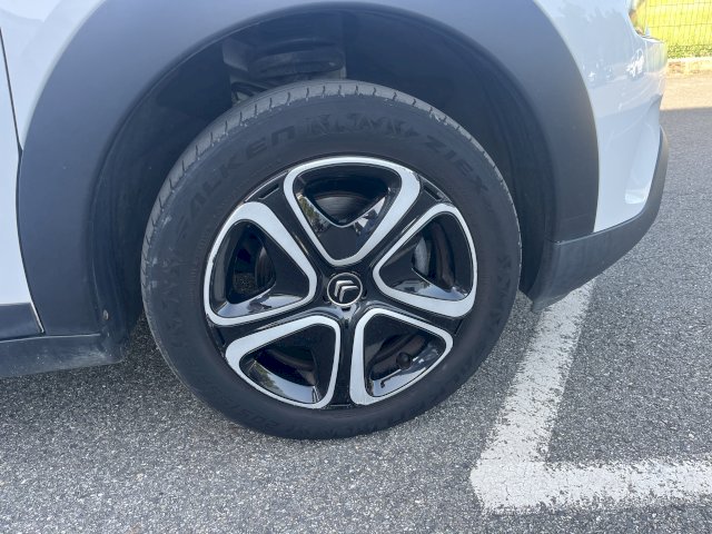 CITROEN C4 Cactus 1.5 HDI 120 EAT6  BUSINESS Garantie Nationale 12 Mois
