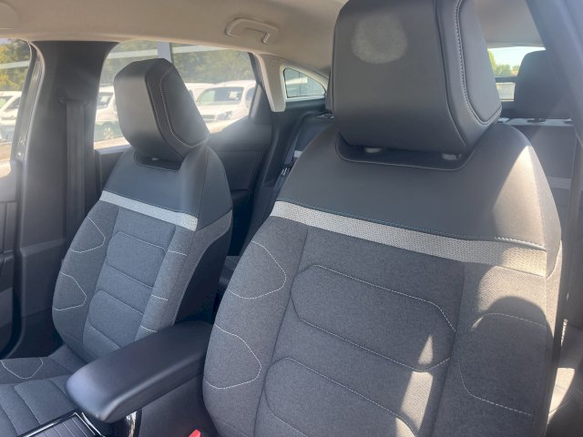 CITROEN C4 III BlueHDi 110ch S&S Feel Pack Business Garantie Nationale 12 Mois