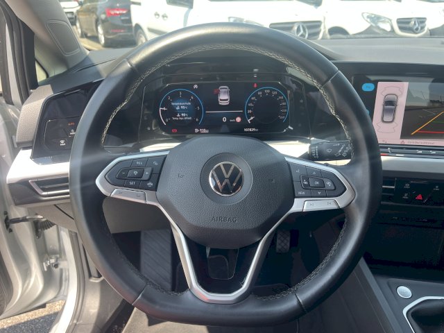 Volkswagen Volkswagen Golf 2.0 TDI 115ch Life Business / Garantie 12 mois nationale