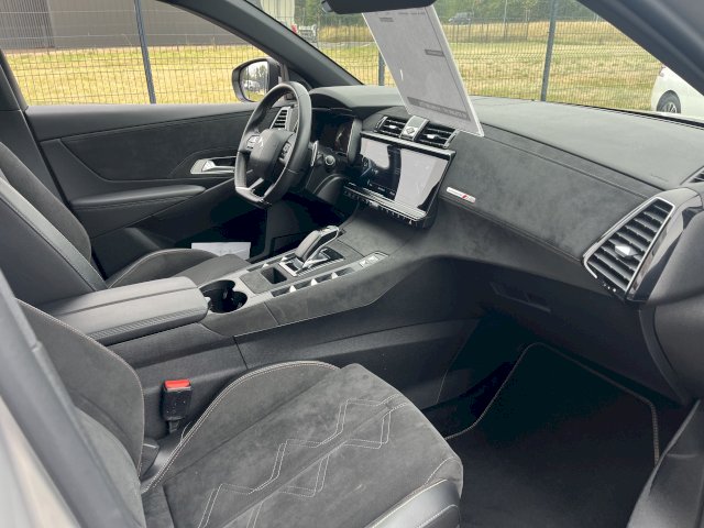 DS 7 Crossback HYBRYDE  E-TENSE 225 EAT8 PERFORMENCE LINE Garantie Nationale 12 Mois
