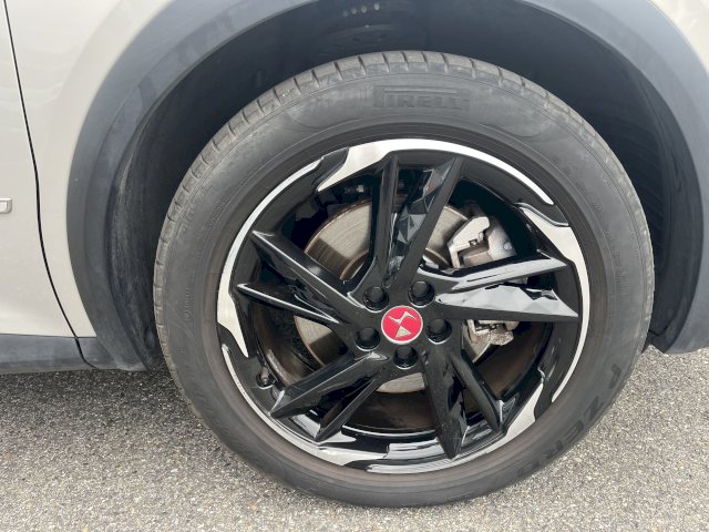 DS 7 Crossback HYBRYDE  E-TENSE 225 EAT8 PERFORMENCE LINE Garantie Nationale 12 Mois