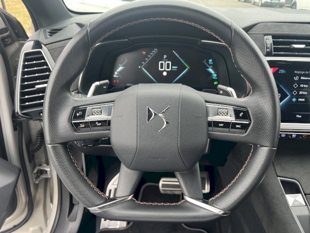DS 7 Crossback HYBRYDE  E-TENSE 225 EAT8 PERFORMENCE LINE Garantie Nationale 12 Mois