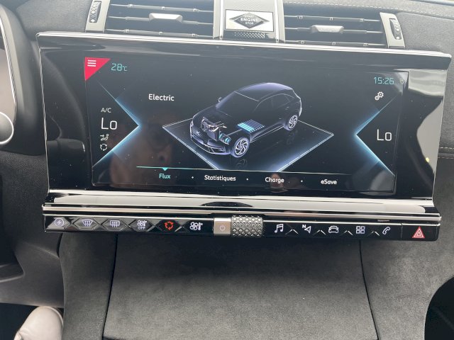 DS 7 Crossback HYBRYDE  E-TENSE 225 EAT8 PERFORMENCE LINE Garantie Nationale 12 Mois