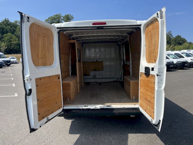 PEUGEOT Peugeot Boxer HDI 110 CV  3T330 L2H1 PREMIUM PACK Garantie 12 Mois