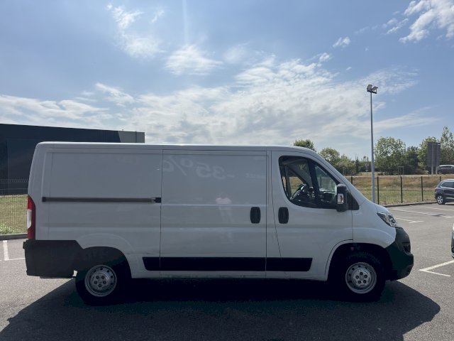 PEUGEOT Peugeot Boxer HDI 110 CV  3T330 L2H1 PREMIUM PACK Garantie 12 Mois
