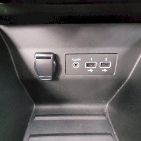 Renault Renault Clio 1.0 TCE 100 CV BUSINESS GARANTIE NATIONALE 12 MOIS